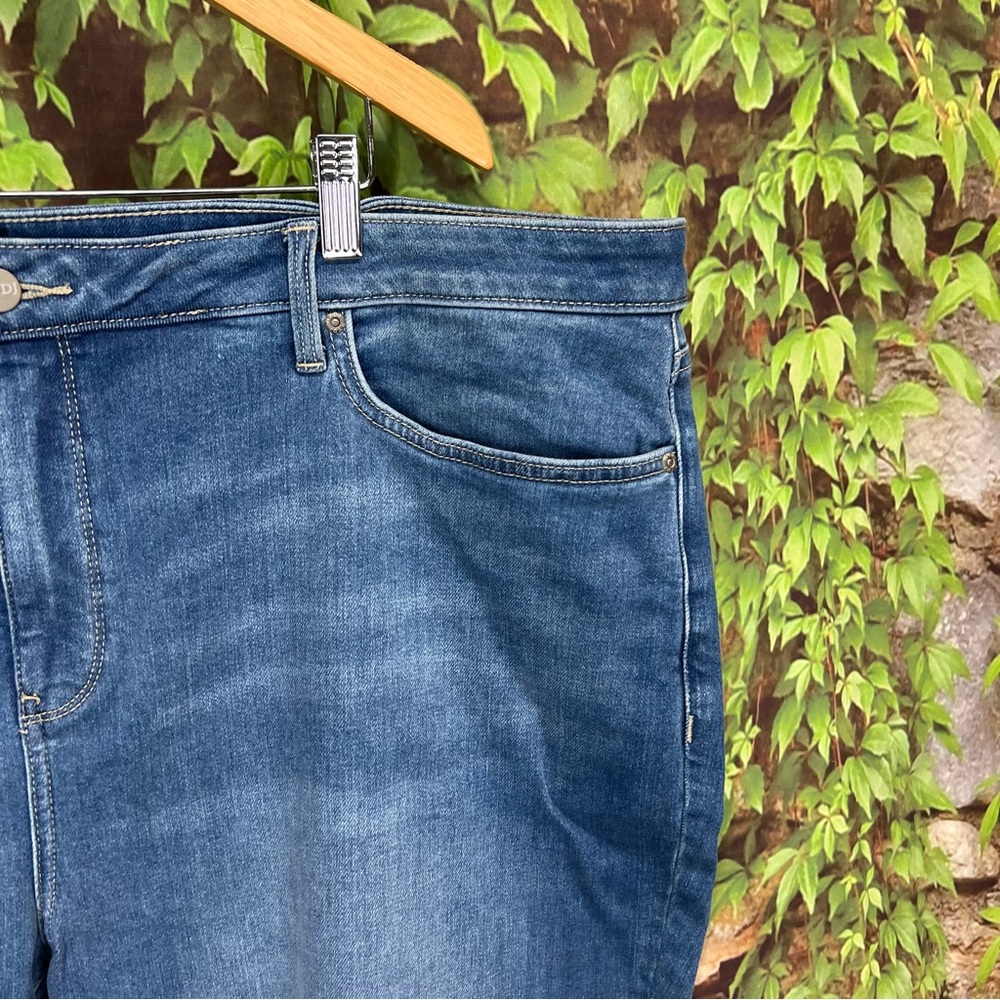 NYDJ Barbara Boot Cut Five-Pocket Jeans, 24W - Picture 4 of 14